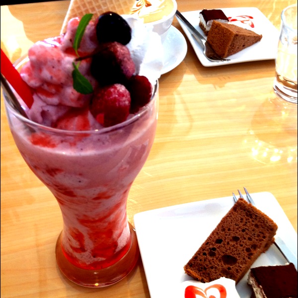 CAFFE SCIMMIA ROSSOのレポート写真1（くまのこ）