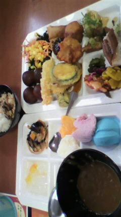 週替食べ放題 まんぷく食堂のレポート写真1（りょーちん）