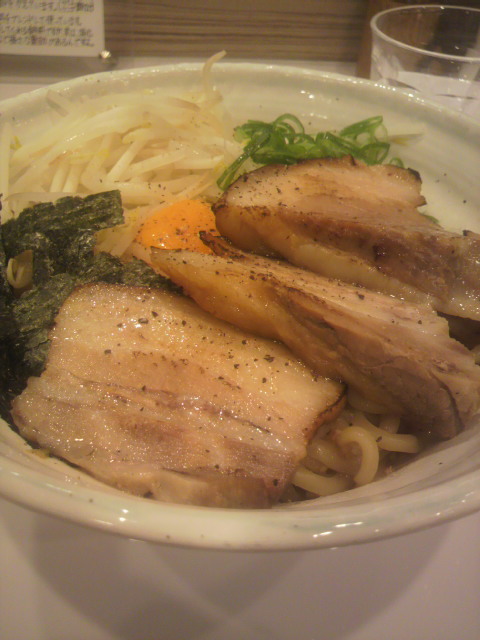 ぶっと麺しゃにむにのレポート写真3（ポニョ）
