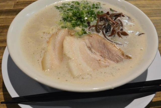 博多ラーメン まっしぐらへのレッツなシニアさんのレビュー写真