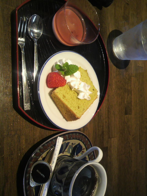 町の洋食屋 3Pigsのレポート写真2（ポニョ）