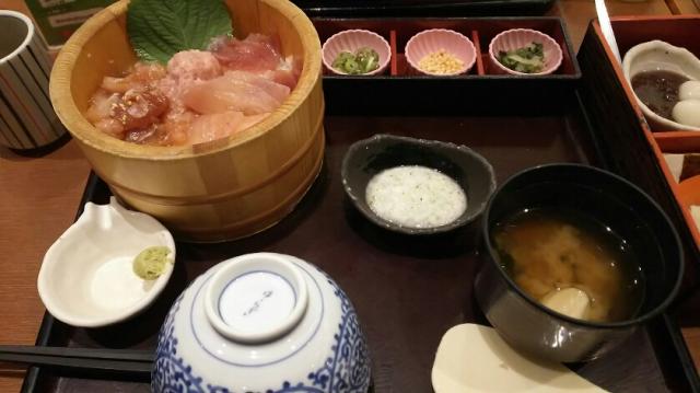 おひつごはん四六時中 マーサ21岐阜店のレポート写真1（める）