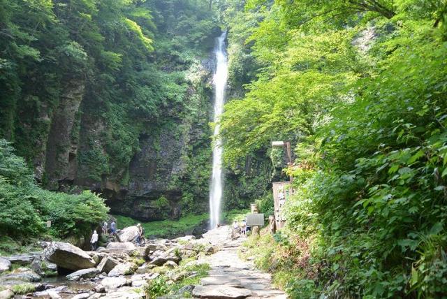 阿弥陀ヶ滝へのレッツなシニアさんのレビュー写真