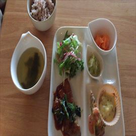 iq cafe&diningのレポート写真1（レッツなシニア）