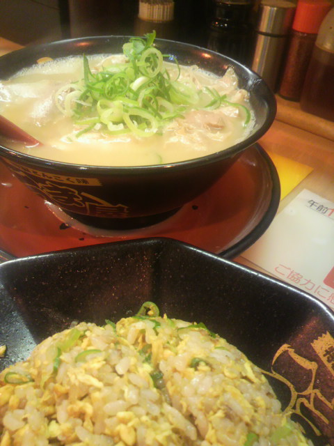 豚旨うま屋ラーメン 各務原店へのポニョさんのレビュー写真