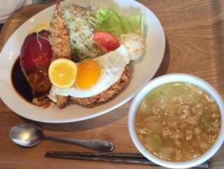 洋食 おかだのレポート写真2（結衣）