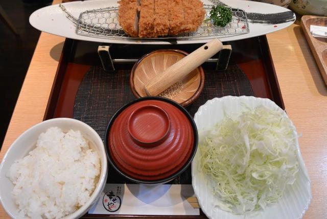 とんかつ海老かつ幸せや 今渡店へのレッツなシニアさんのレビュー写真