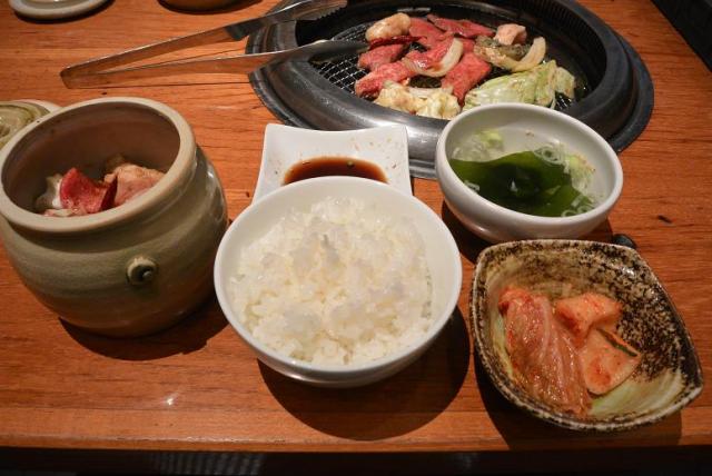 炭火焼肉・冷麺 めいらく苑 入舟町へのレッツなシニアさんのレビュー写真