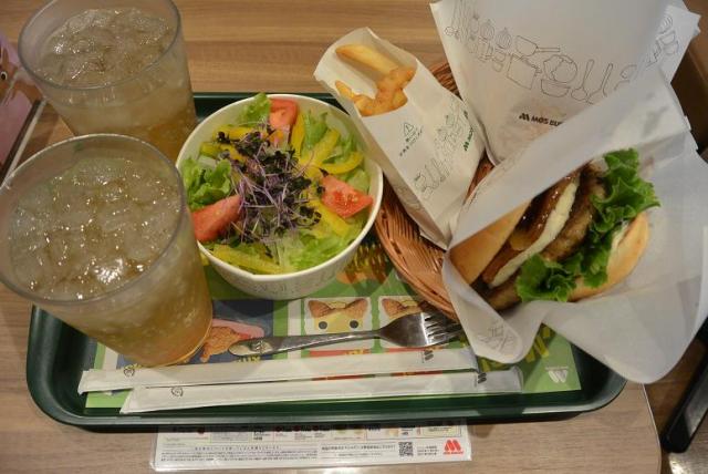 モスバーガー 岐阜ながもり店へのレッツなシニアさんのレビュー写真