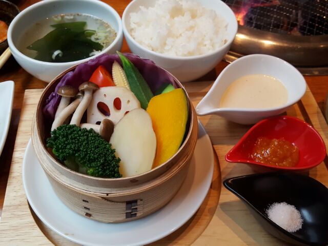 炭火焼肉・冷麺 めいらく苑 入舟町へのmoguさんのレビュー写真