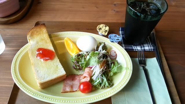 &カフェのレポート写真1（める）