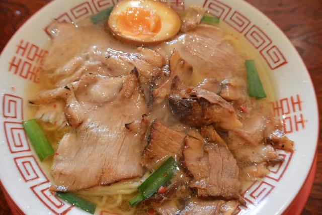 焼豚ラーメン 三條へのレッツなシニアさんのレビュー写真