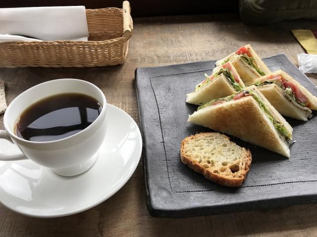 イヅツヤ田舎店 喫茶去 がらんへの瀬戸の人さんのレビュー写真