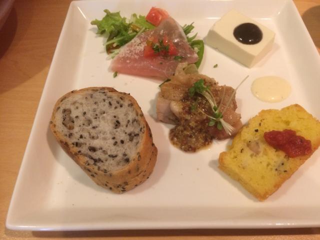 白ごまと黒ごまへのえころんさんのレビュー写真