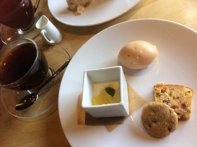 バル&ディセール Black  Catへのえころんさんのレビュー写真