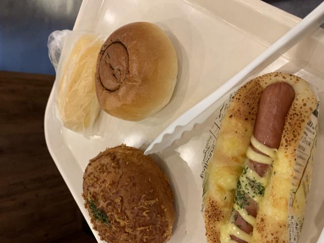 BAKARY&CAFE LONDON関マーゴ店 へのポニョさんのレビュー写真