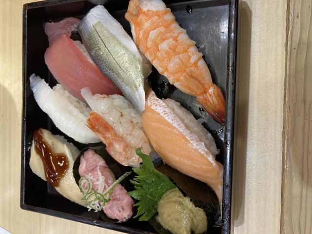 にぎりの徳兵衛 島店へのまなみさんのレビュー写真