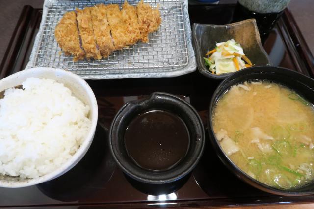 海老フライ 味噌かつ かつひでへのみずほのトヤマさんのレビュー写真
