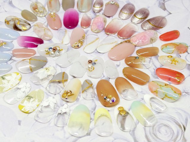 オリジナル ジェルネイルの一例。