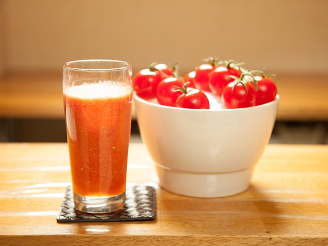 フレッシュトマトを使ったカクテル。