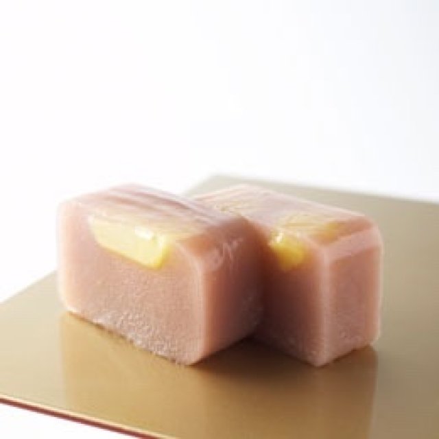 栗を贅沢に使用したイチオシういろ