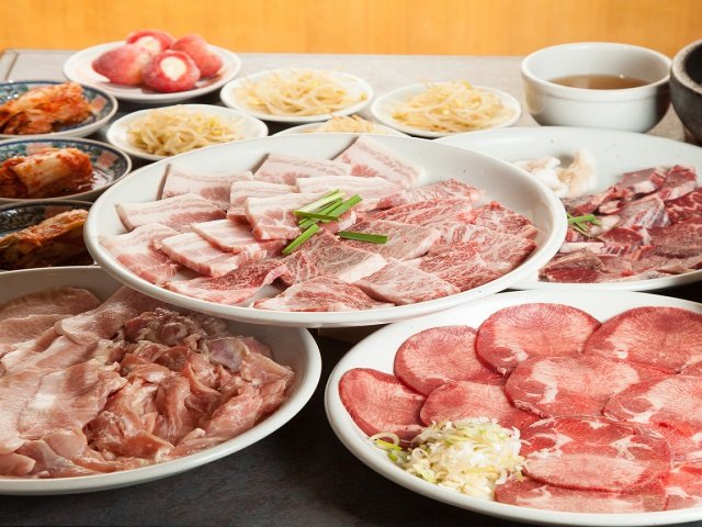 全12品！ボリューム満点の「カネヤスコース」