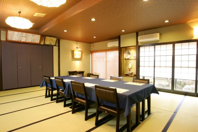 岐阜の慶事・法事にご家族で－レッツぎふ