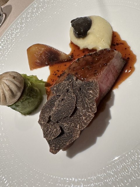 聖夜を締めくくるにふさわしい、極上の一皿