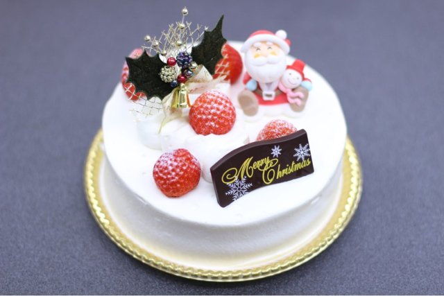 王道の苺サンドのショートケーキタイプ「生デコレーション」