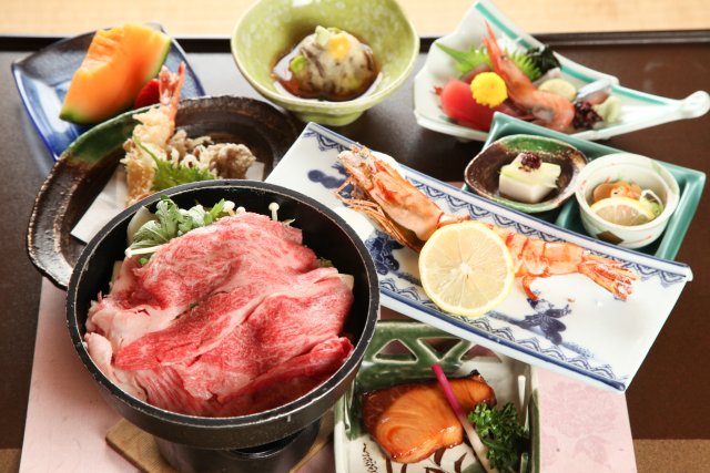 お料理家まごろく｜慶事・法事にご家族で_写真