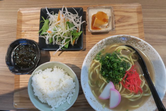 沖縄料理まーるのレポート写真2（みずほのトヤマ）