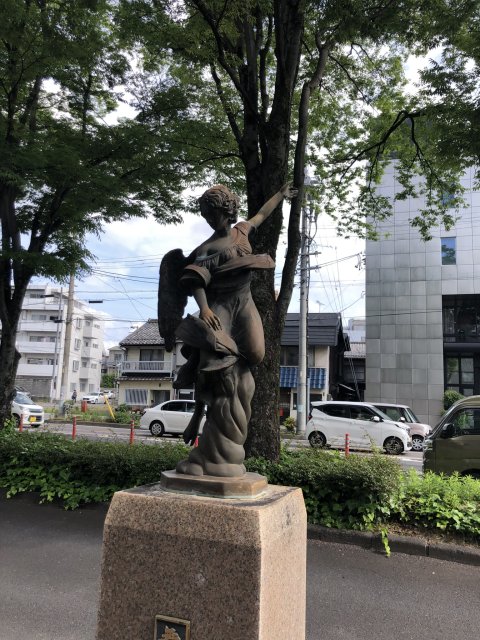 本郷町けやき並木への林雄介(作家、元官僚、林和志)さんのレビュー写真