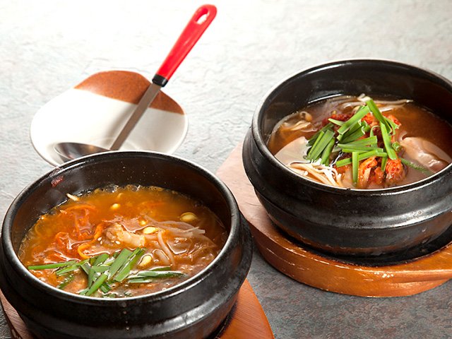 スープが自慢のクッパ＆チゲ。これからの時期にピッタリ。