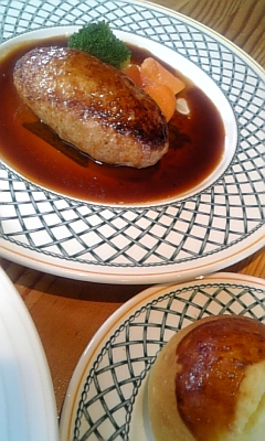 西洋飲食館 Fujiiのレポート写真1（コロン）
