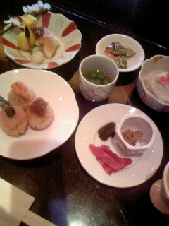 京料理 せん秋のレポート写真1（にゃん）