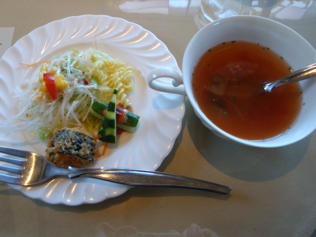 町の洋食屋 3Pigsのレポート写真1（きのっぴ）