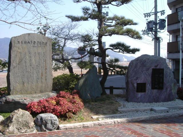 芭蕉句碑(ポケットパーク名水)へのチャラヒさんのレビュー写真