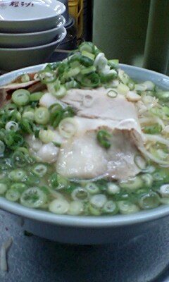 桜ラーメンのレポート写真1（ままりーぬ）