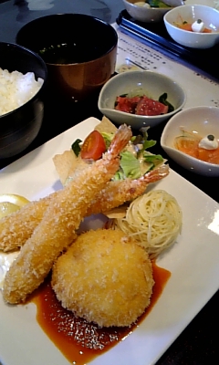 洋風食卓 ふらいぱんのレポート写真1（コロン）