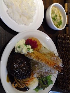 洋食 おかだのレポート写真1（ケメコ）