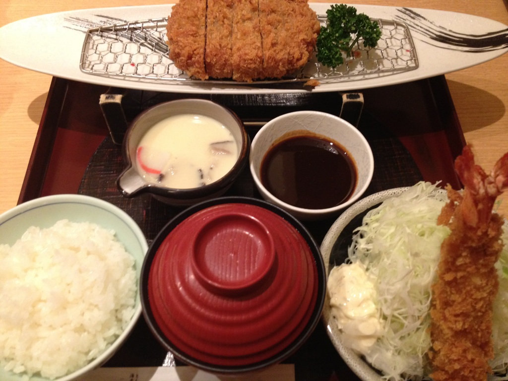 とんかつ海老かつ幸せや 今渡店のレポート写真1（める）