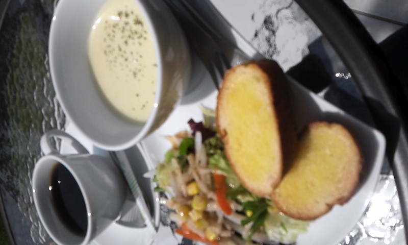 Cafe de L'Eauのレポート写真1（ビンコロ）
