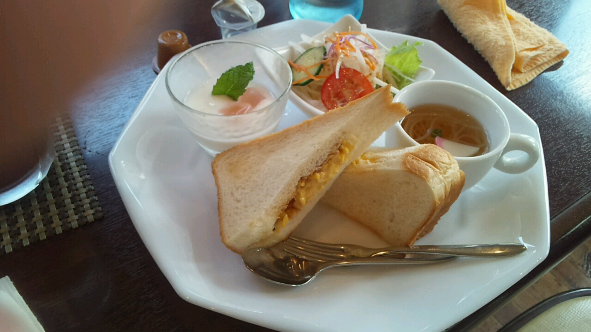 カフェ・ルーム さんさろのレポート写真1（レッツなシニア）