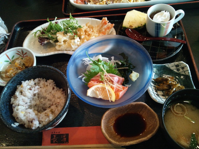 魚菜料理 長濱のレポート写真2（レッツなミドル）