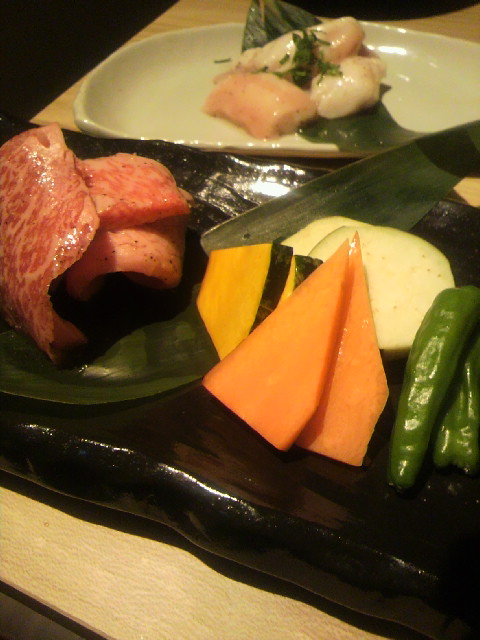 肉料理 YOKOYAMAのレポート写真1（ポニョ）