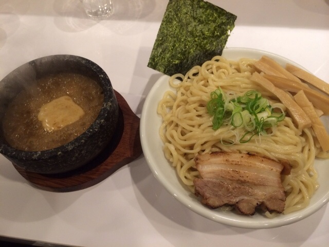ぶっと麺しゃにむにのレポート写真2（伸びたくん）