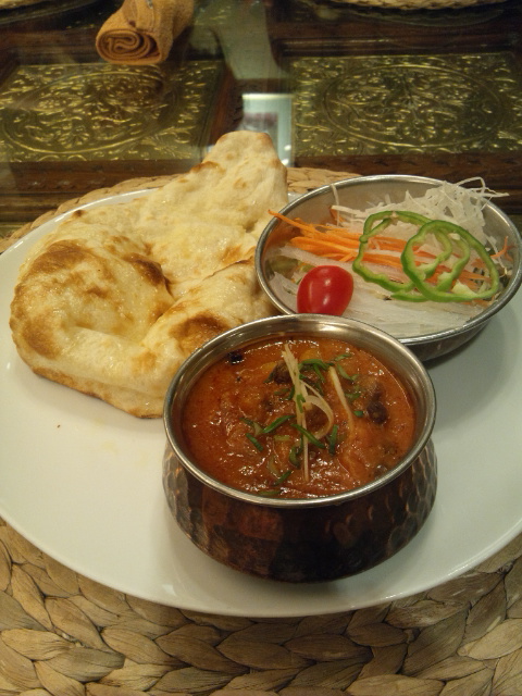 カフェ&インド料理 ラサマンダのレポート写真1（レッツなミドル）