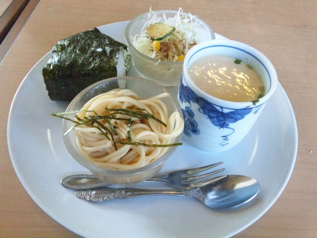 石窯焼きピザ&パスタの店 フレンドリーカフェのレポート写真1（める）