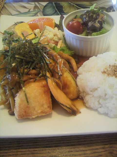 RESORT DINING MAHALOのレポート写真1（ポニョ）