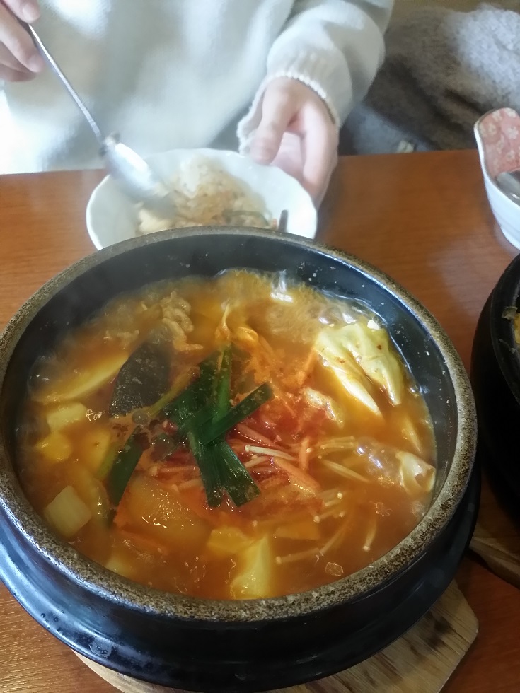 韓国食彩 オモニ 各務原店のレポート写真2（phonyeggplant）